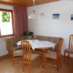 Haus Konzett Apartment *
