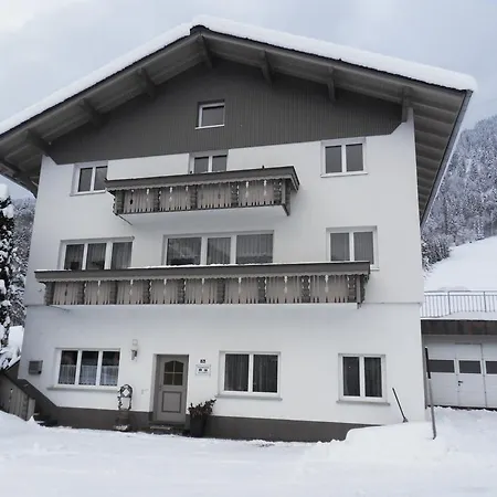 公寓 Haus Konzett *