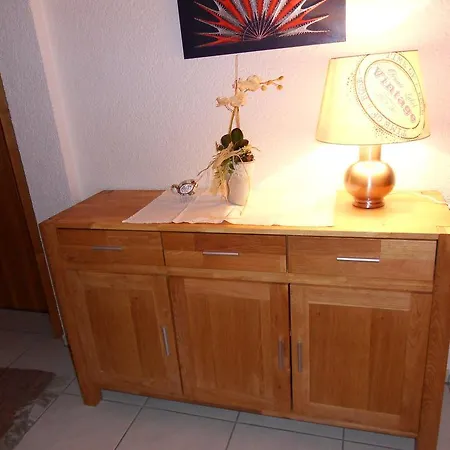 Haus Konzett Apartamento *